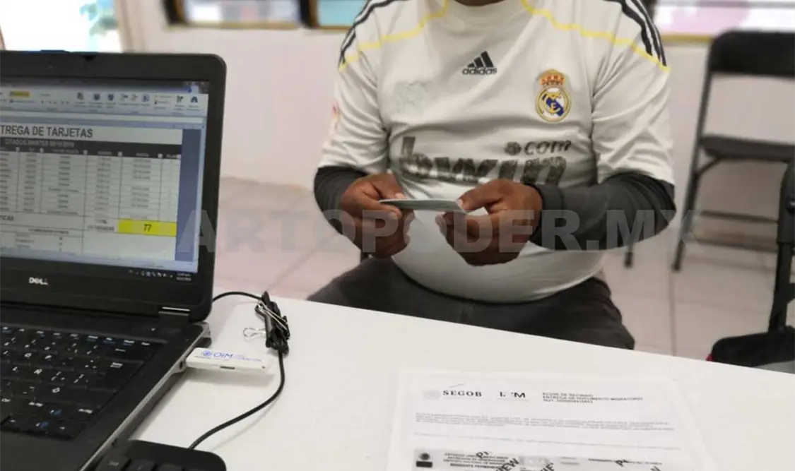 Entregan mil 570 tarjetas a migrantes en Chiapas