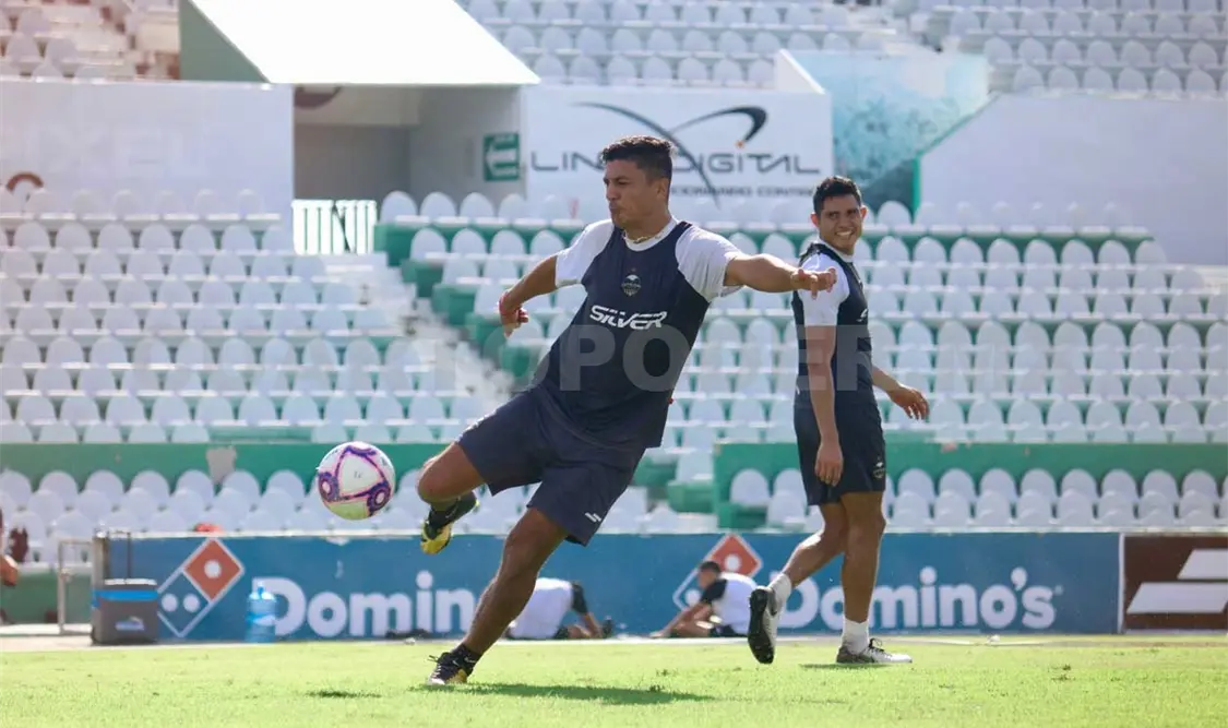Reconoce Luis Venegas que quedaron en deuda