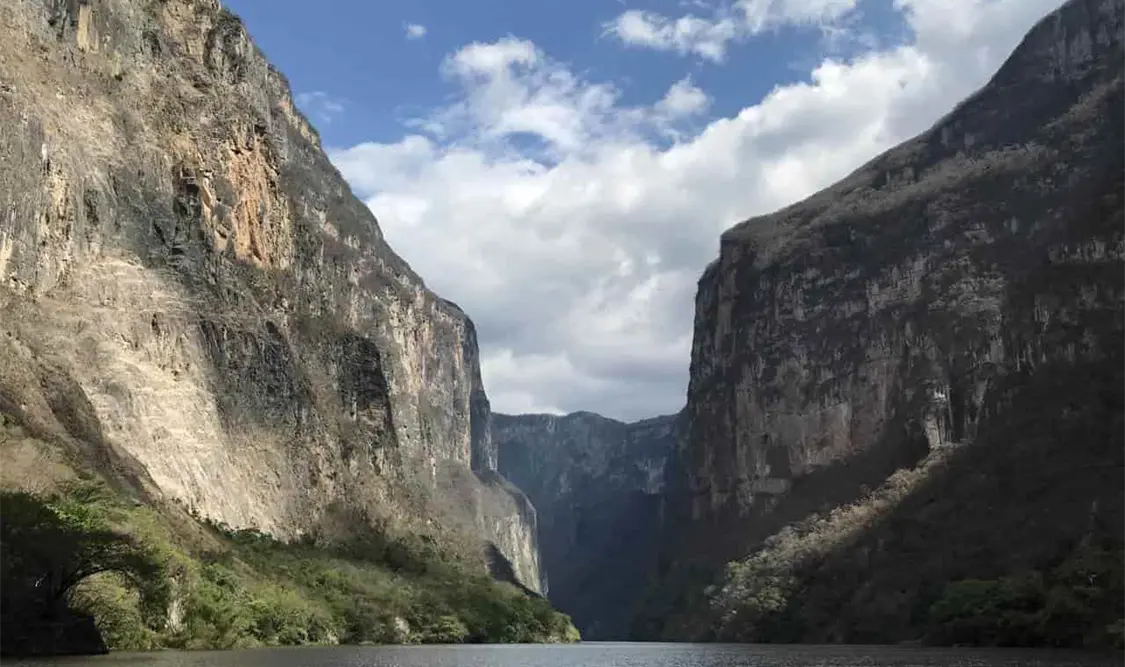 El Cañón del Sumidero ha sido sumamente afectado por las invasiones. Andrés Domínguez / CP