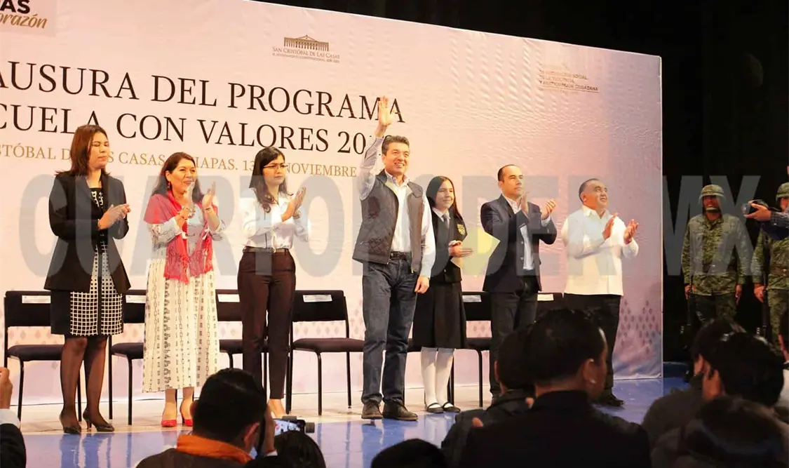 El mandatario expresó que es fundamental trabajar en unidad para dar a la niñez y juventud un mejor porvenir. CP