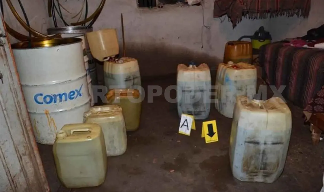 Decomisan dos mil 500 litros de combustible