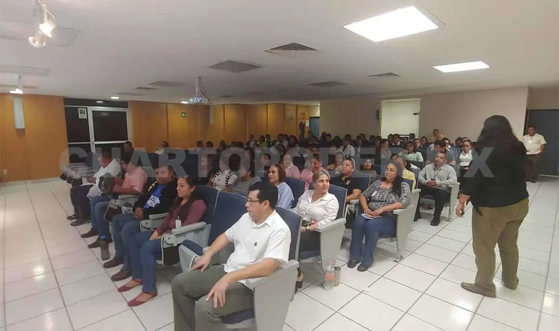 Brinda capacitación a personal médico
