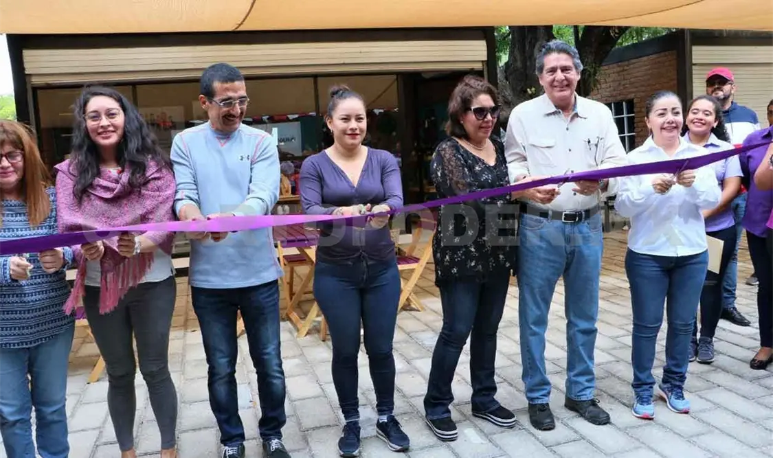 Inauguran Tienda Social Mercadito de las Tuxtlecas