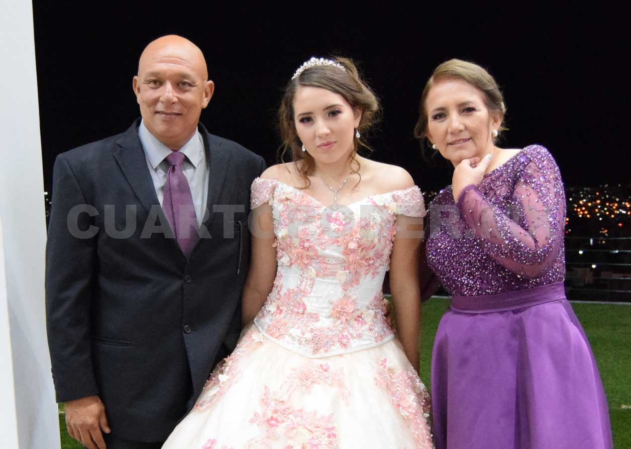 Noche especial para Frida Carolina
