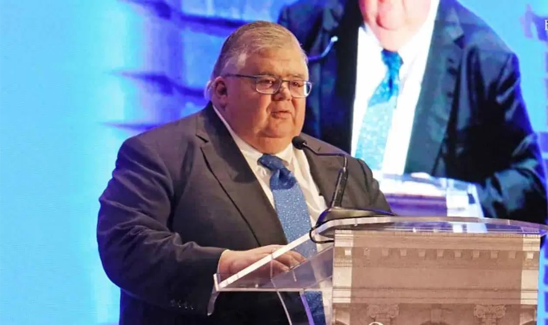 No se descarta riesgo de recesión mundial: Carstens