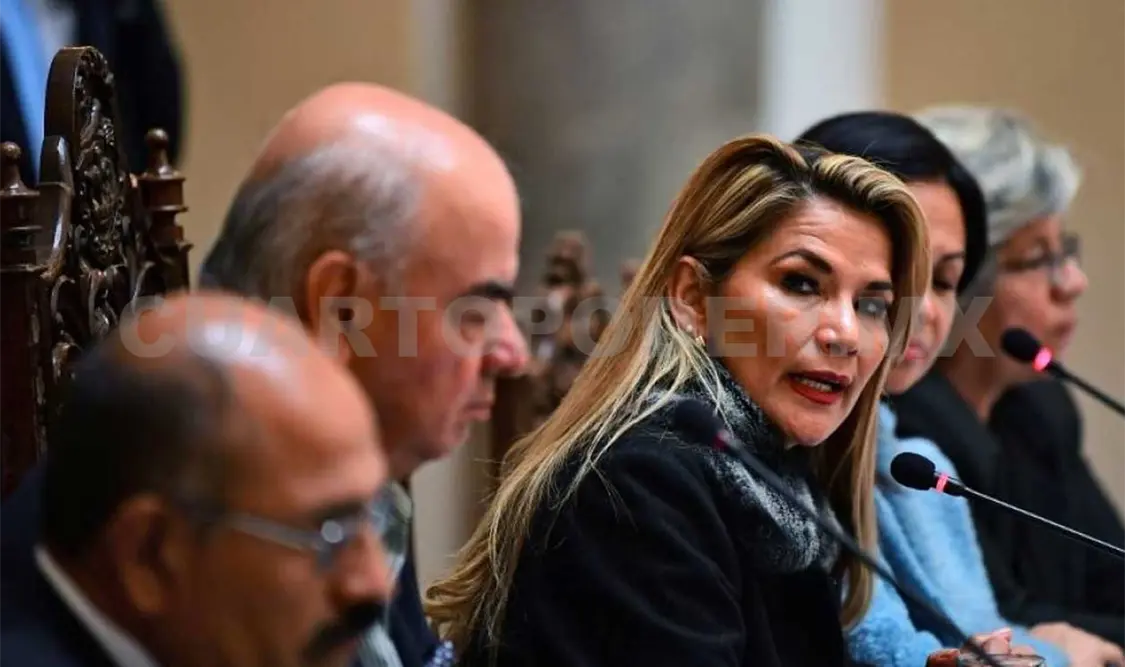 Jeanine Áñez aseguró que su gobierno transitorio “no perseguirá a ningún político”. Twitter