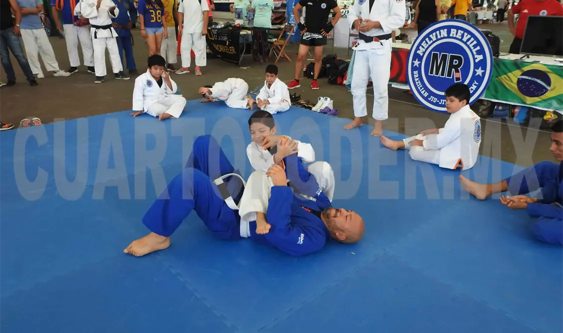 Espectacular presentación de Jiu Jitsu en las instalaciones del Centro Deportivo Caña Hueca. Jesús Ortega /CP