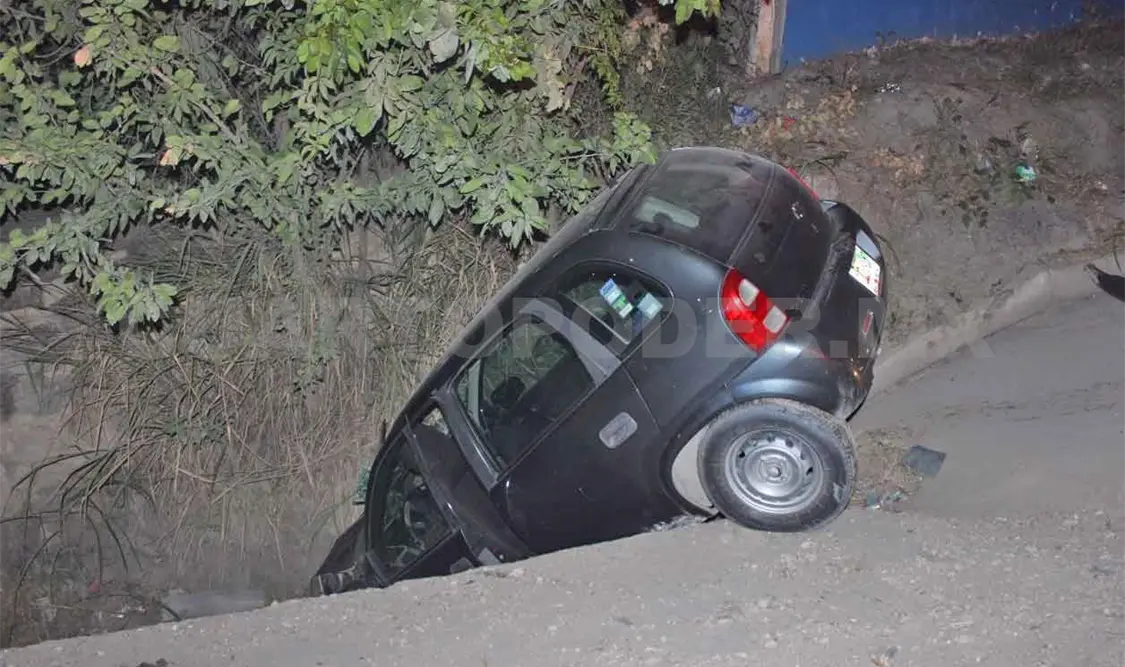 Cuatro lesionados en aparatosa carambola