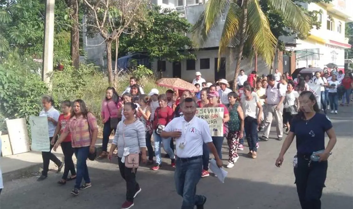 Marchan por el día mundial contra el Sida