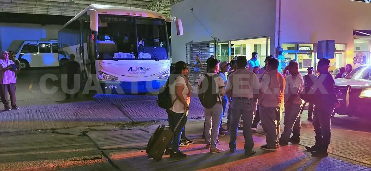 Hampones asaltan autobús en libramiento