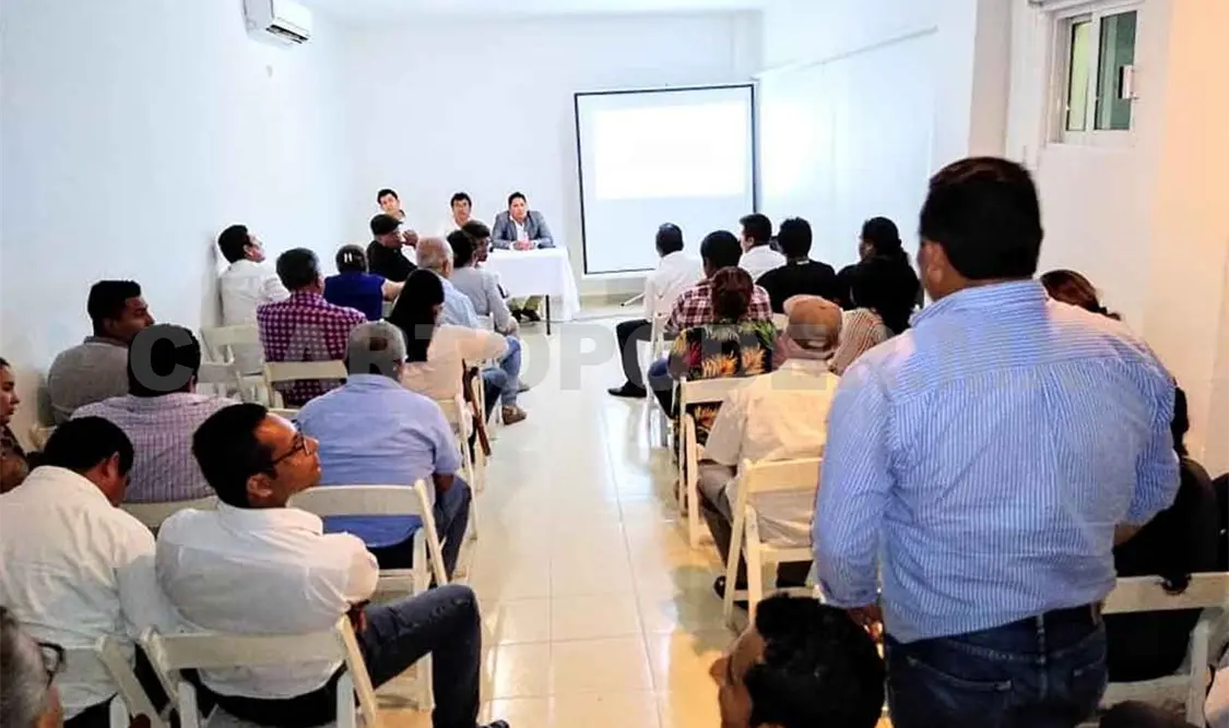 Realizan ponencia de nueva reforma laboral