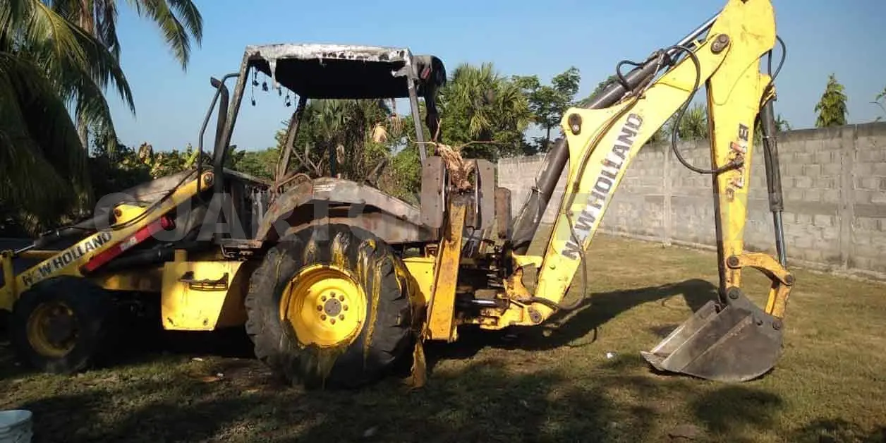 Queman maquinaria de productores en el municipio de Suchiate
