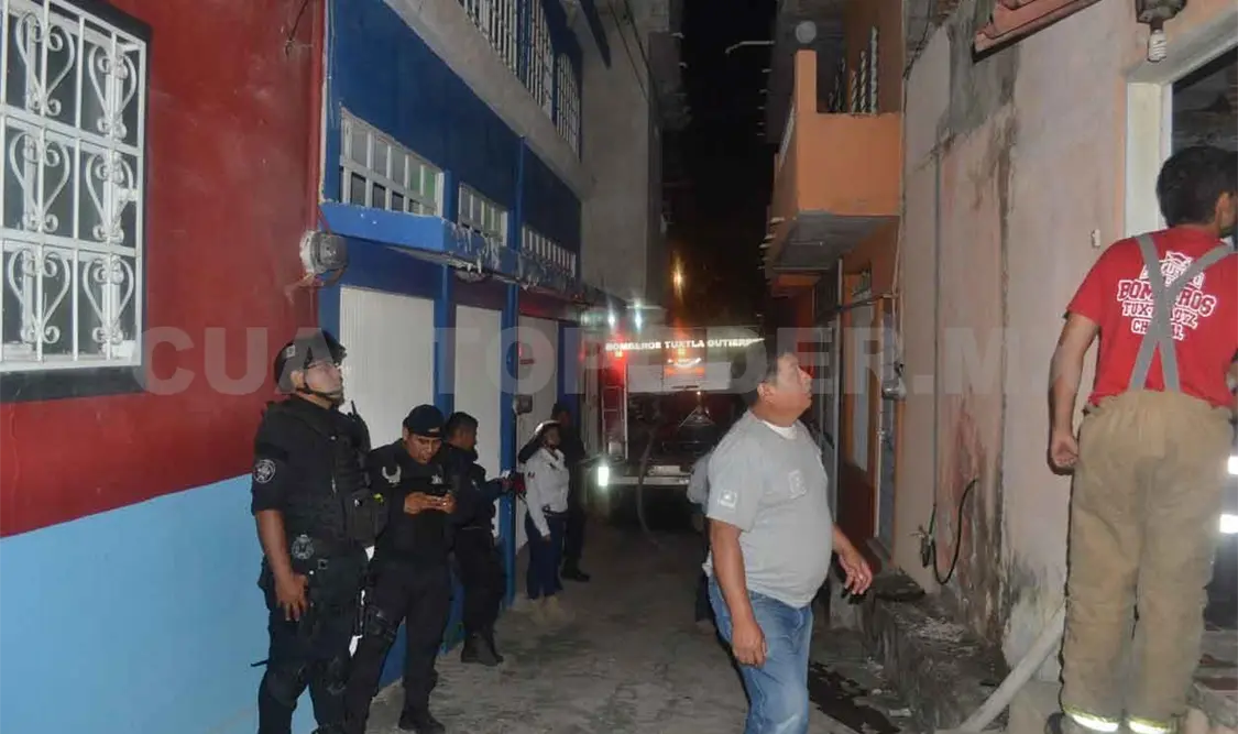 Por un cortocircuito se incendia recámara