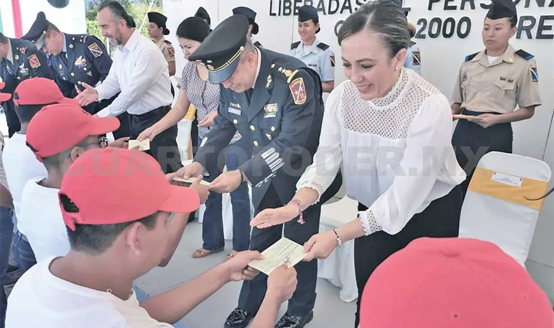 El evento fue encabezado por el general de División D.E.M. Juan Ernesto Antonio Bernal Reyes, comandante de la VII Región Militar. CP