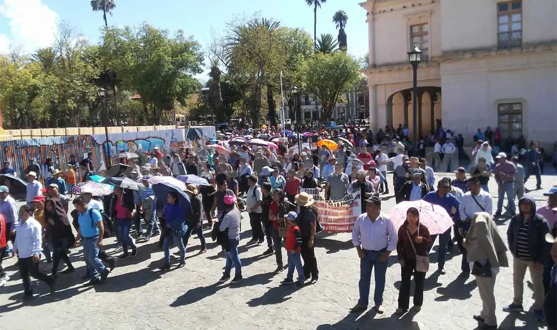 Con marcha, conmemoran 40 años de su fundación