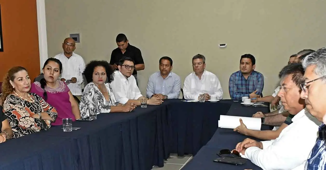 Se reúne Ismael Brito Mazariegos con hoteleros