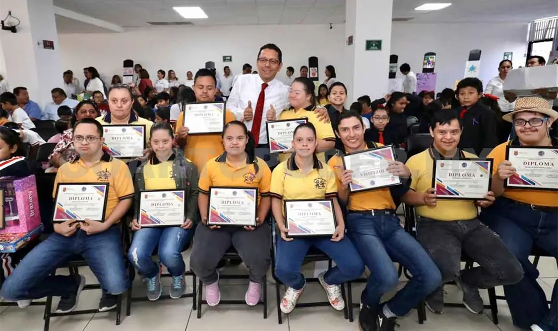 Educación, clave para el progreso de Chiapas: Llaven