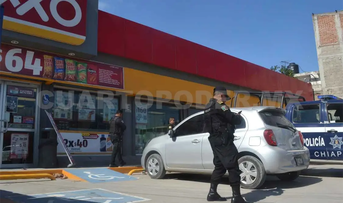 Armados asaltan tienda OXXO en la Potinaspak