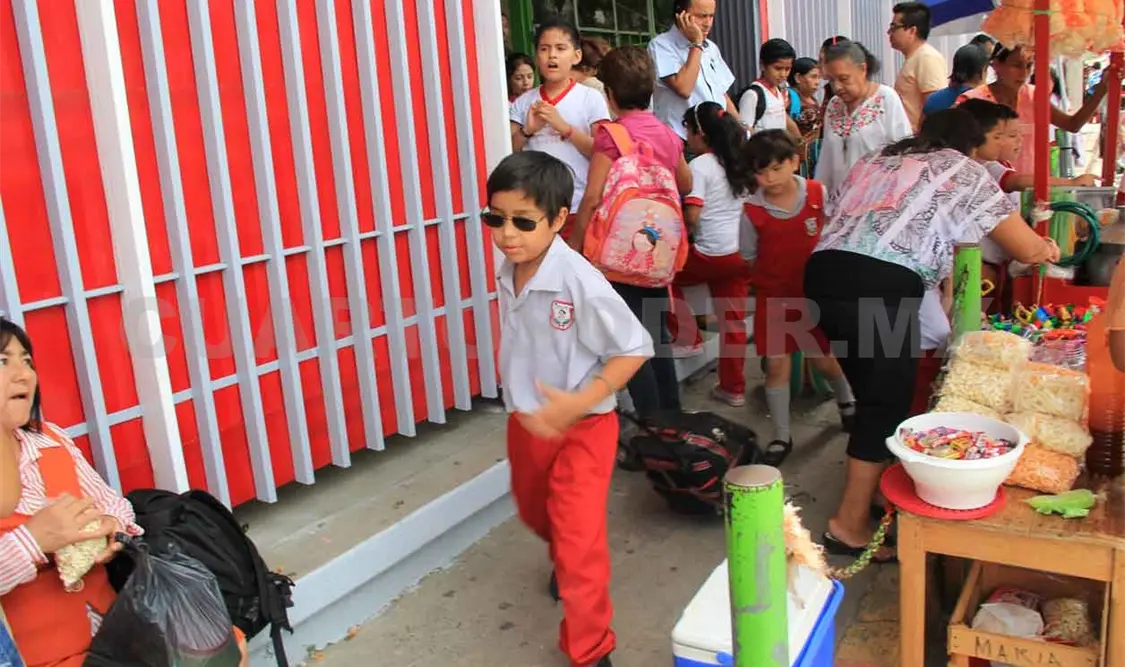 De vacaciones más de un millón 800 mil estudiantes