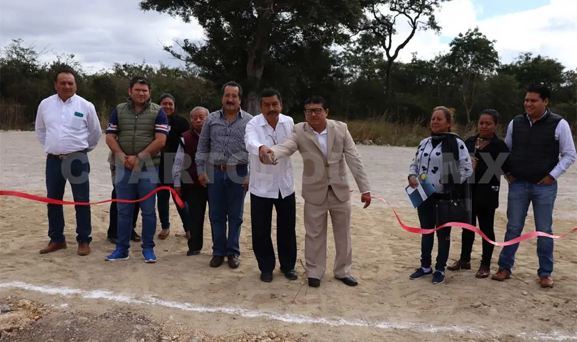 Inauguran campo de Futbol en la EST 132