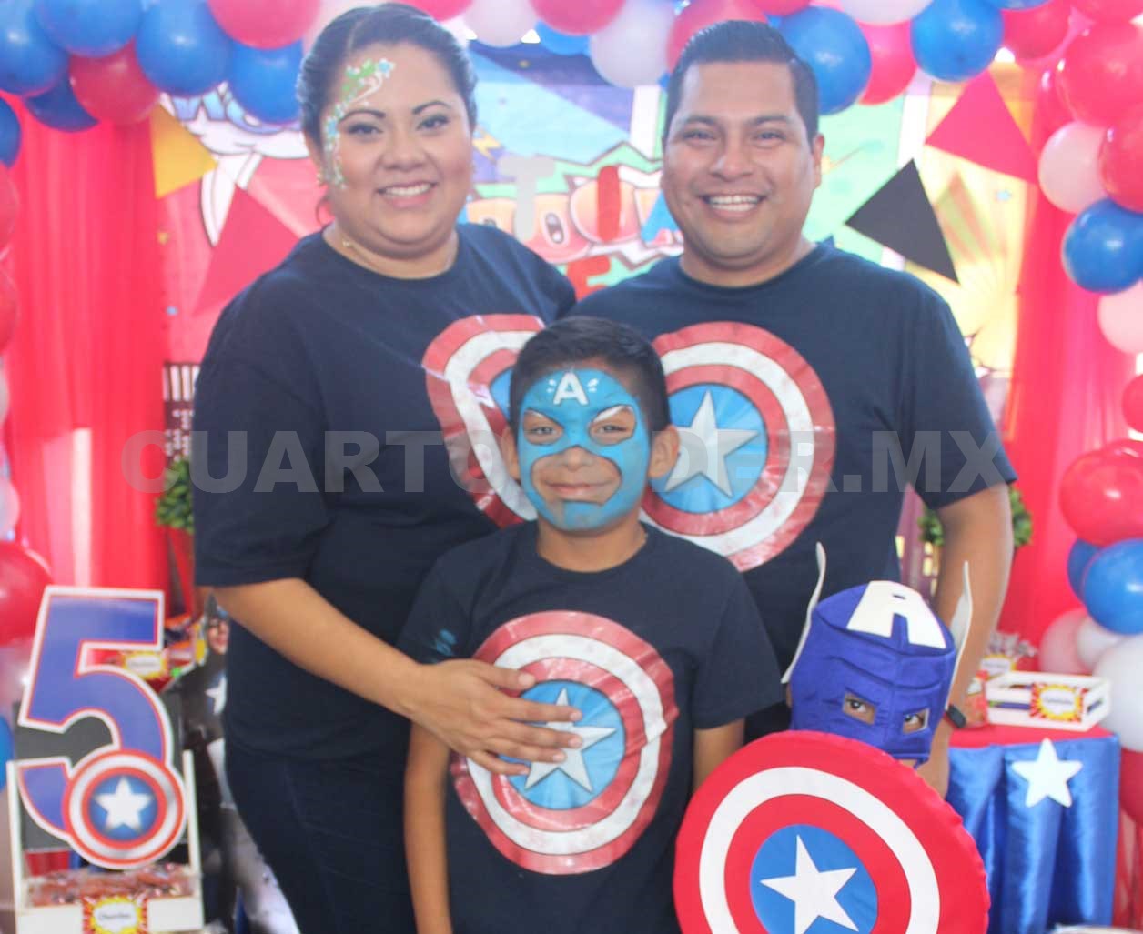 Regalos y abrazos para Matías