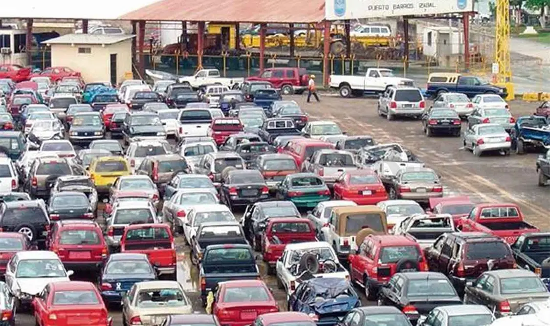 Van impuestos a coches que entren por Guatemala