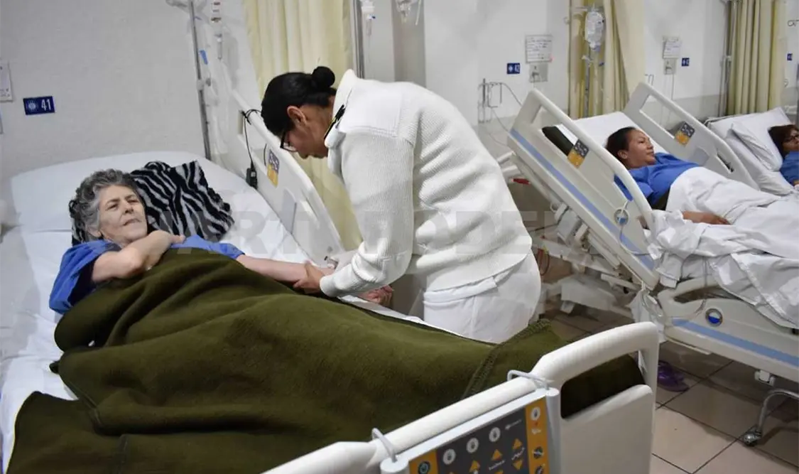 Personal y directivos de hospitales y centros de salud no saben cómo van a operar y con qué recursos. Twitter