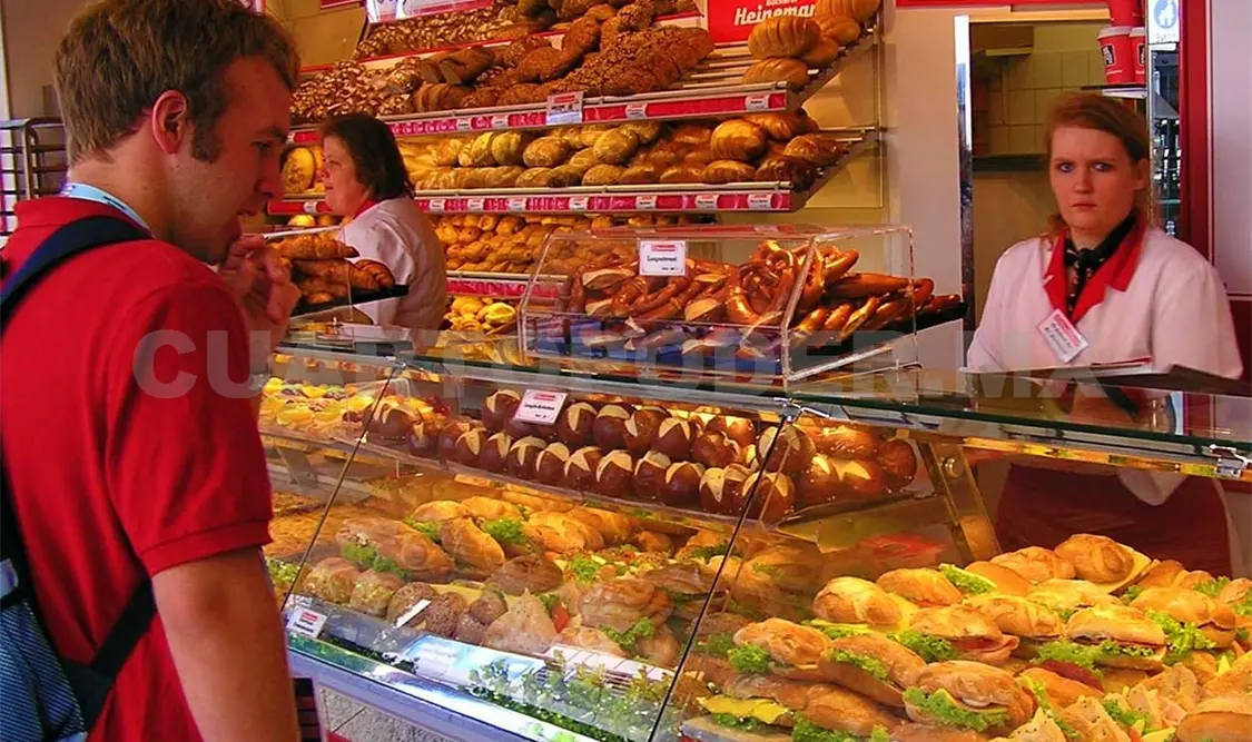 Existen dos variables determinantes para incrementar las ventas de un local de comida rápida. Twitter