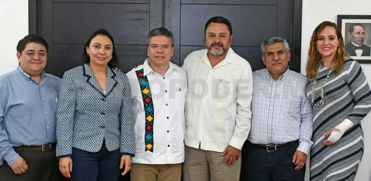 Notarios, reconocen la apertura del gobierno con los notarios de la entidad. Cortesía.