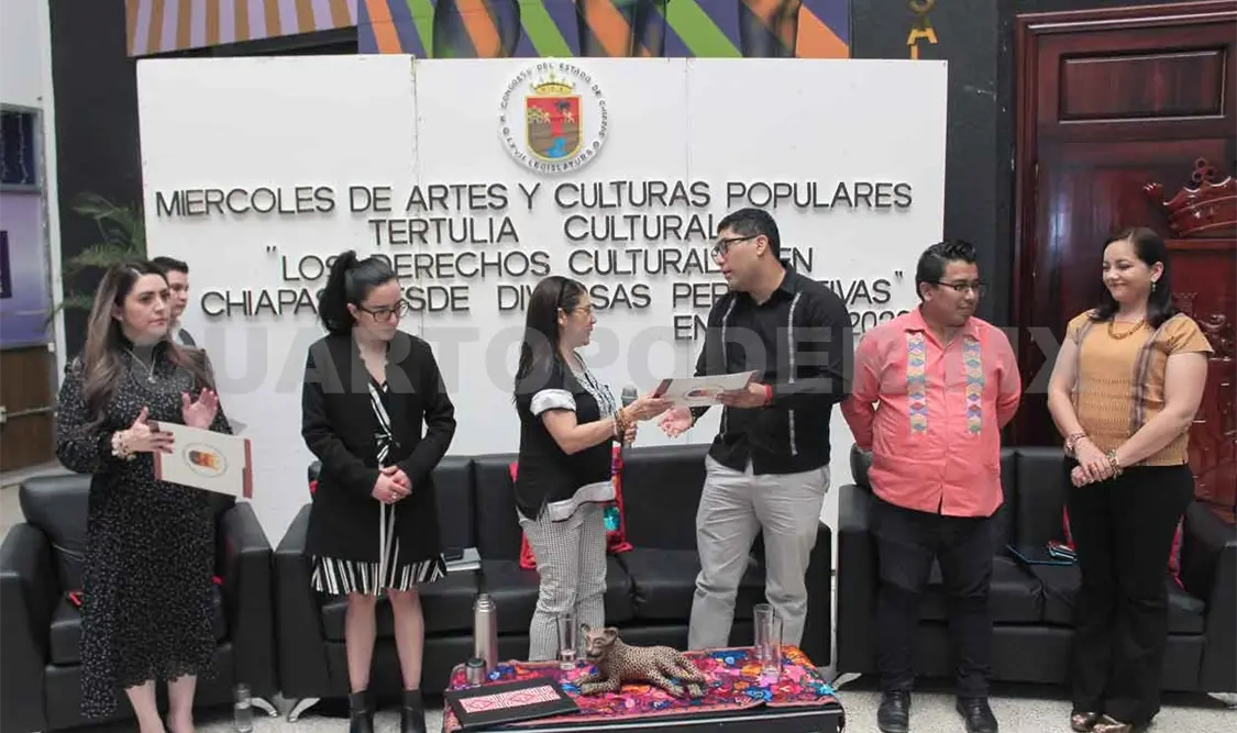Realizan foro por los derechos culturales