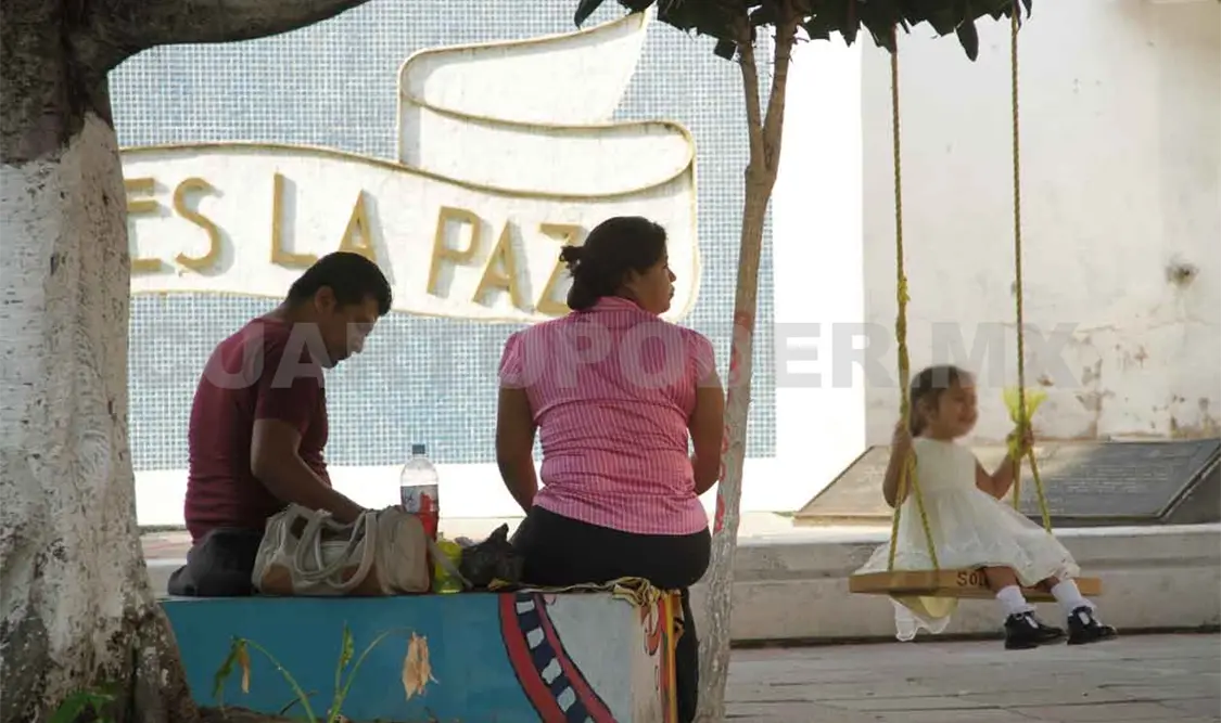 Proponen que licencia de paternidad sea de 30 días
