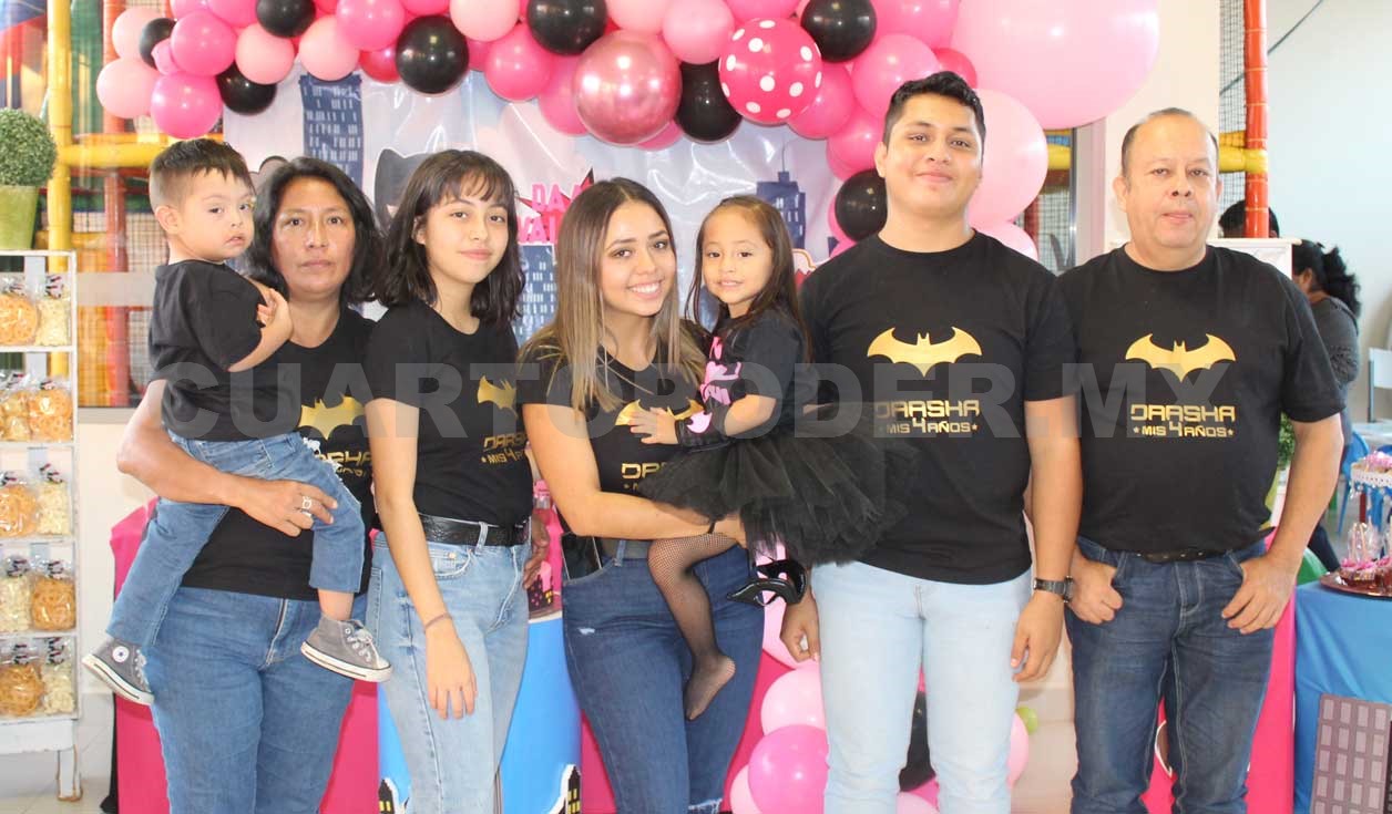 Regalos y abrazos para Daasha