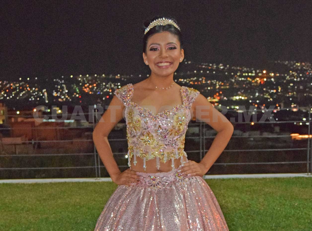 Encantadora quinceañera