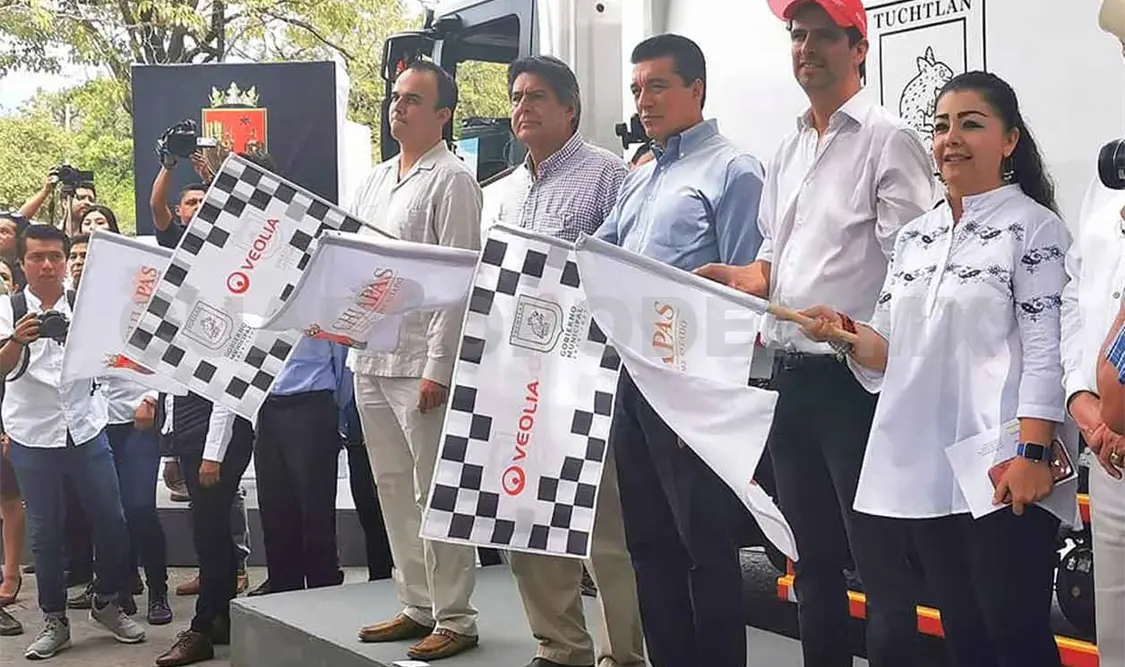 Pone en marcha flotilla de camiones recolectores