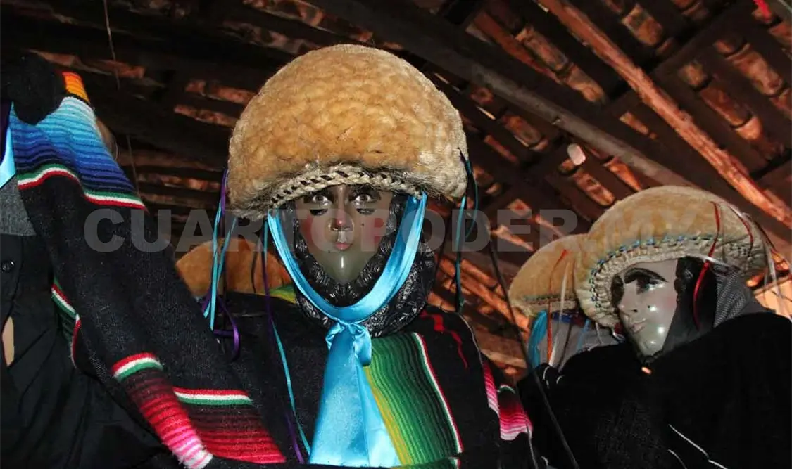 Máscaras de fibra de vidrio atentan contra la cultura