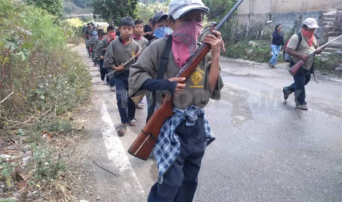Entrenan a niños de Chilapa “para defenderse”
