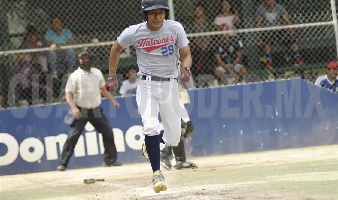 De manera solitaria, los campeones vigentes van que vuelan a revalidar su título. Guillermo Ramos/CP