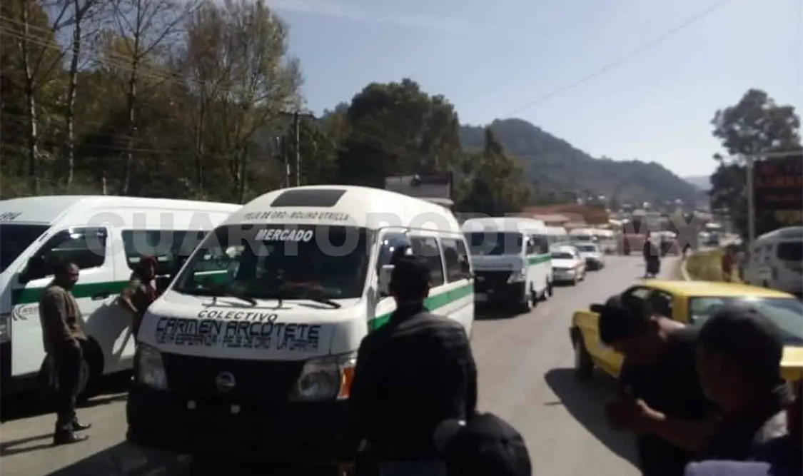 Transportistas irregulares se enfrentan en SCLC