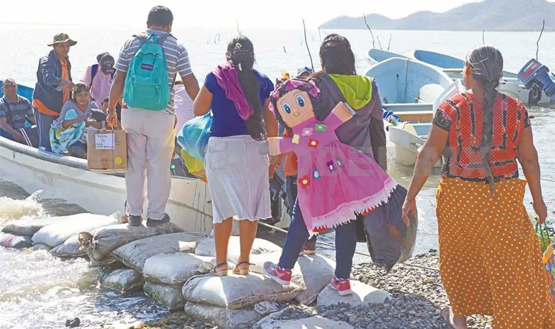 La población de Santa María solo sale y entra por mar. Twitter