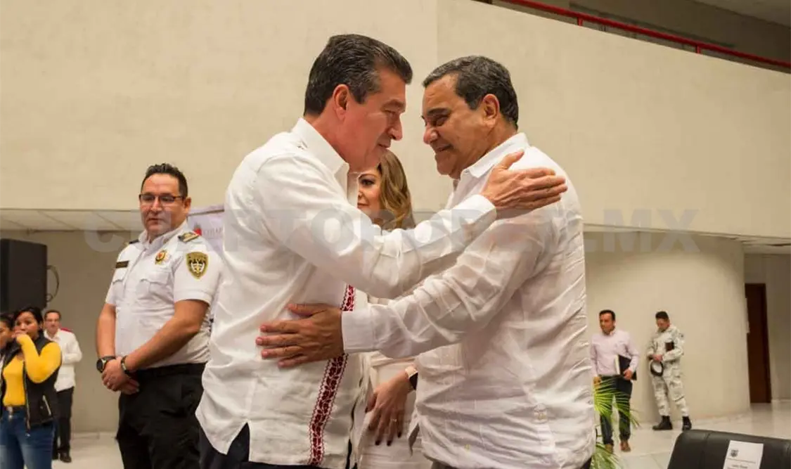 Cae Notaría de Juan Óscar Trinidad