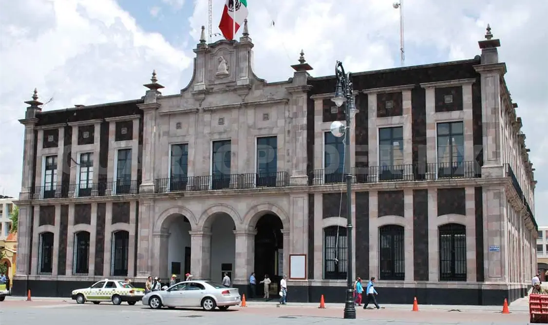 Gobierno Municipal de Toluca recorta personal