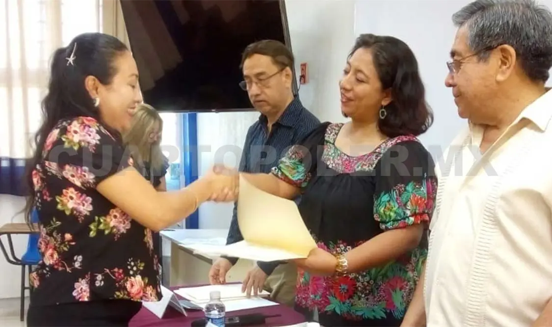 Luego de cuatro meses se cierra esta capacitación que benefició a docentes de preparatorias. CP
