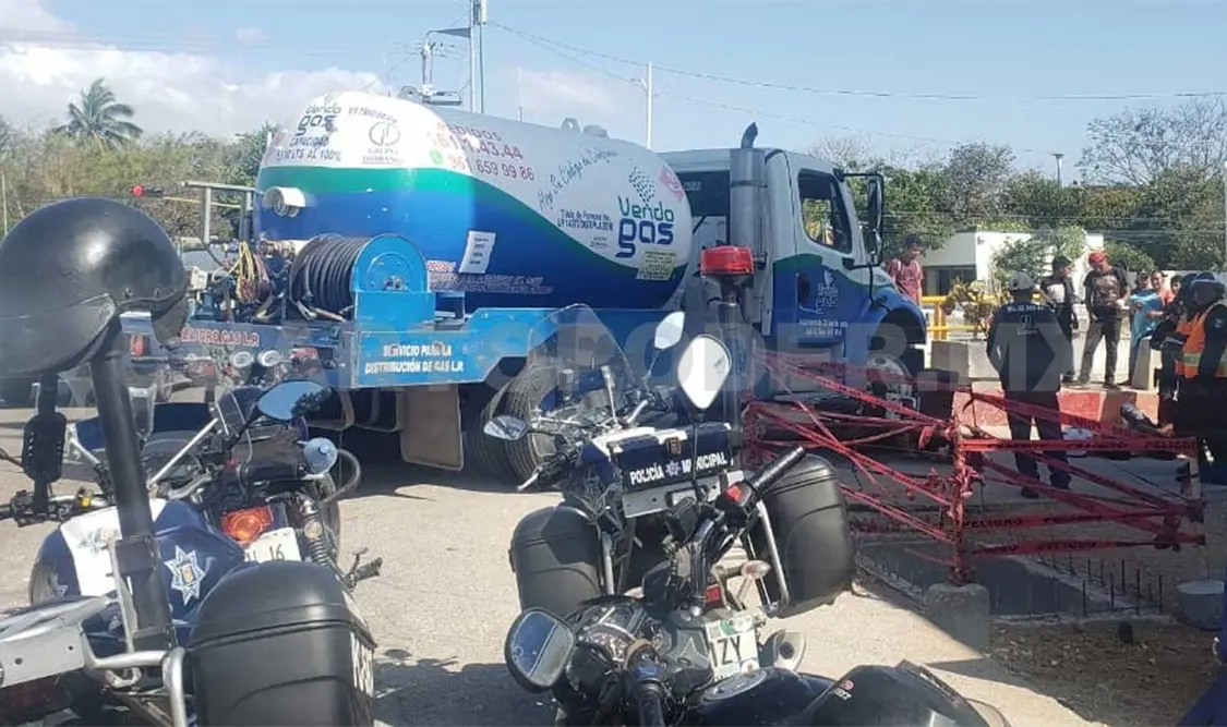 El accidente se registró en la esquina de la 5ª avenida Norte y 5ª calle Oriente de Tuxtla Gutiérrez. José Ortega / CP
