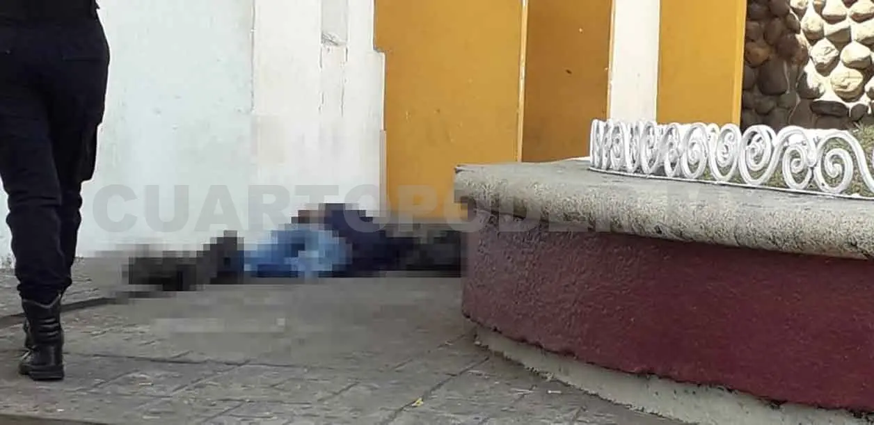 Muere alcohólico en la vía pública