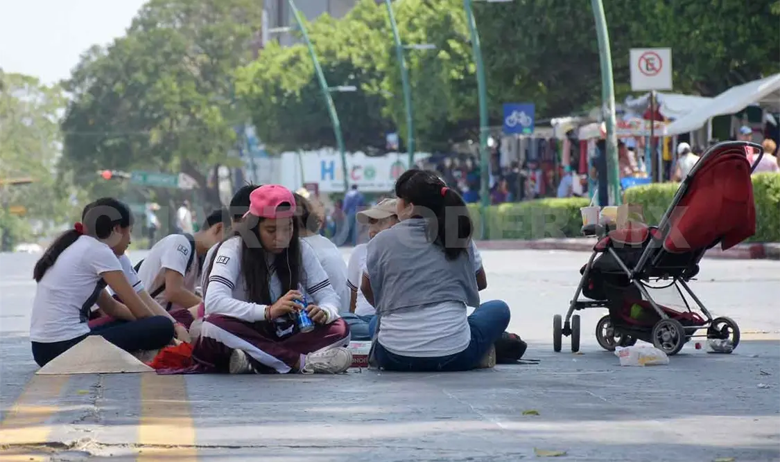 Sin clases 700 alumnos por conflicto interno