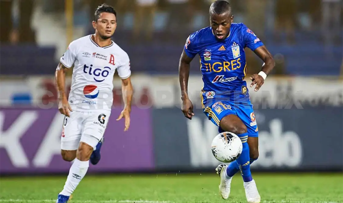 Tigres cae en su visita a El Salvador