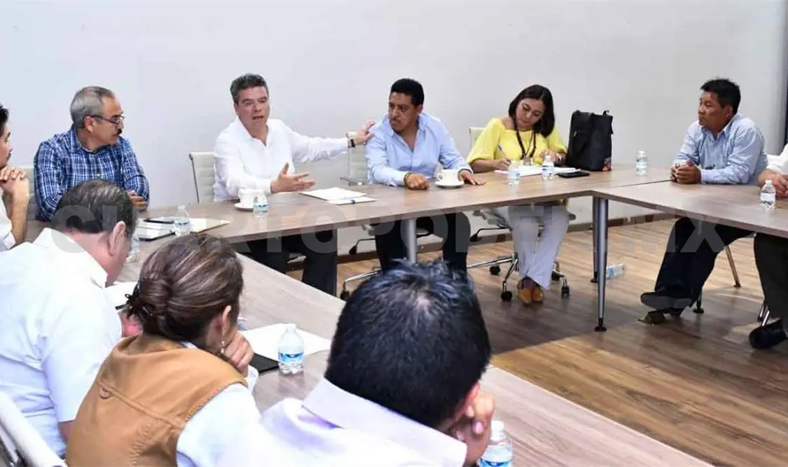 Dan seguimiento al retorno de clases de la Jacinto Canek