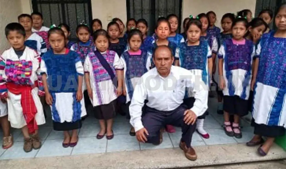 Entonan Himno Nacional en tzeltal