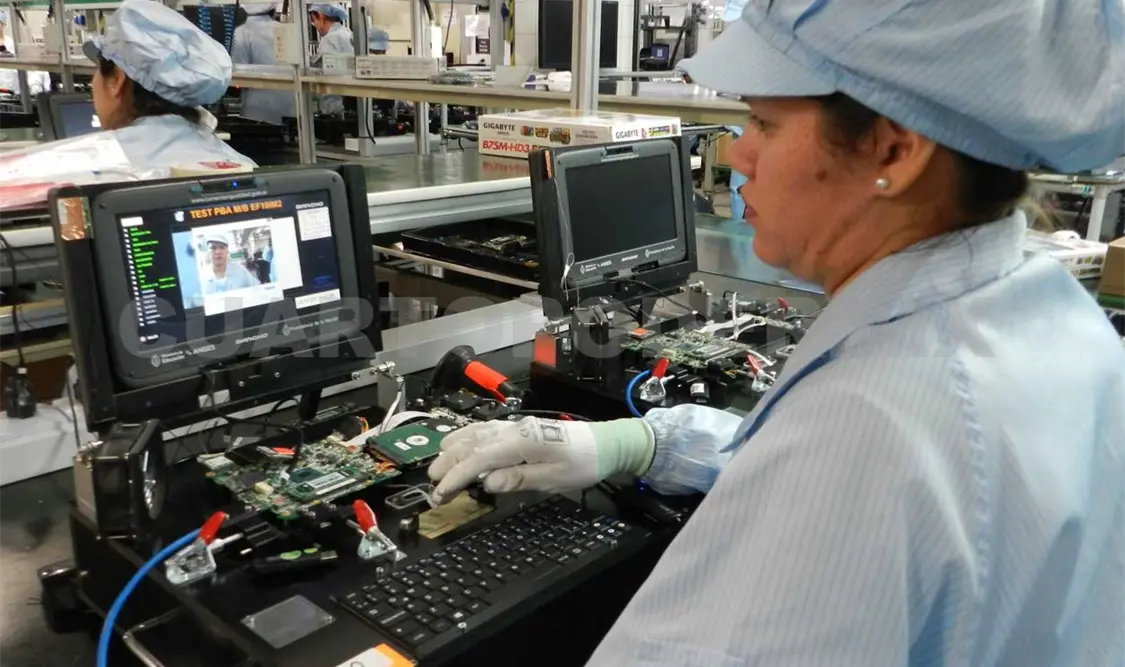 China suspende exportaciones por epidemia del Covid-19
