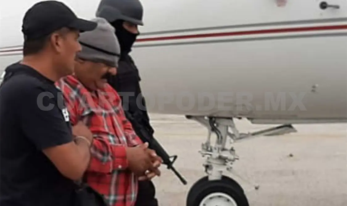 El sujeto tras ser asegurado, de inmediato fue trasladado al estado de Oaxaca donde es requerido por varios delitos. Genaro Sánchez / CP